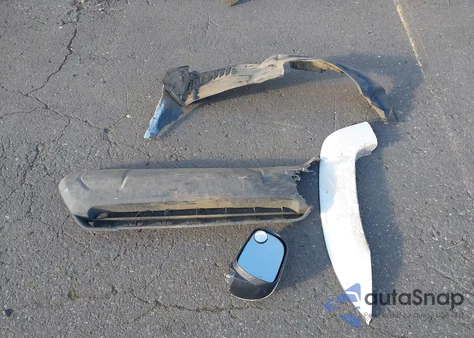 2013 Toyota Tacoma Base V6 z USA, uszkodzony, nr VIN 3TMLU4EN8DM113694